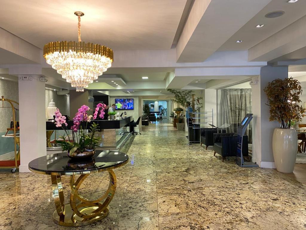Hotel Marimar The Place Балнеаріу-Камборіу Екстер'єр фото