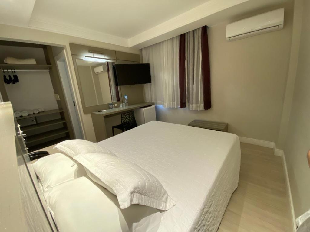 Hotel Marimar The Place Балнеаріу-Камборіу Екстер'єр фото